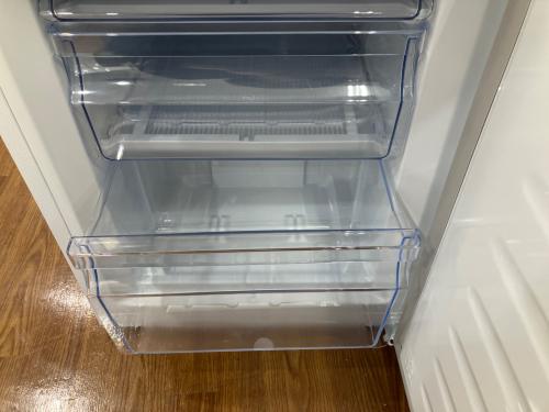 Hisense (ハイセンス) 2ドア冷蔵庫 HR-D1701W 2024年製 175L