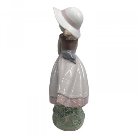 LLADRO (リヤドロ) フィギュリン ユートピアコレクション 花欠け有