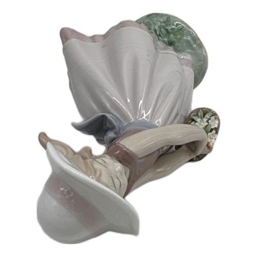 LLADRO (リヤドロ) フィギュリン ユートピアコレクション 花欠け有