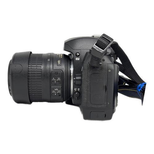 Nikon (ニコン) デジタル一眼レフカメラ D70