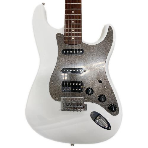 Squier by FENDER (スクワイア) ストラトキャスター Affinity Series エレキギター START