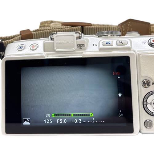 OLYMPUS (オリンパス) ミラーレス一眼カメラ E-PL6 PEN Liteダブルズームキット 手振れ補正機能故障・液晶画面右淵難有