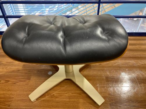 ニトリ パーソナルチェア オットマン付 ブラック MARSHAL