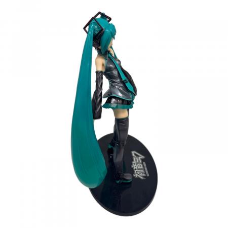 初音ミク (ハツネミク) 1/7PVC塗装済み完成品 フィギュア 箱ダメージ有