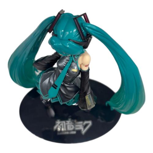 初音ミク (ハツネミク) 1/7PVC塗装済み完成品 フィギュア 箱ダメージ有
