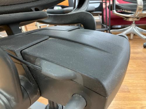 Herman Miller (ハーマンミラー) ワークチェアー AER1B22PW アーロンチェア  221 ブラック リマスタード/ライトモデル