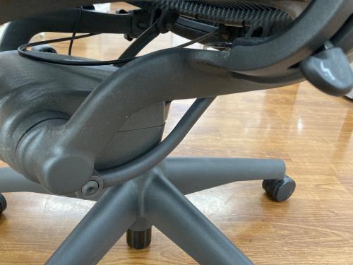 Herman Miller (ハーマンミラー) アーロンチェア AE113AWB-0001 別売ヘッドレスト付 ブラック Bサイズ