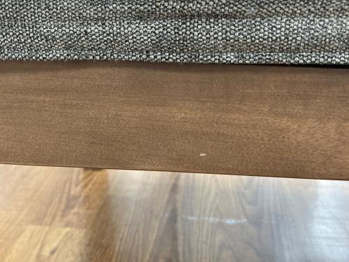 肘掛付ソファー ベルメゾン取扱い ブラウン