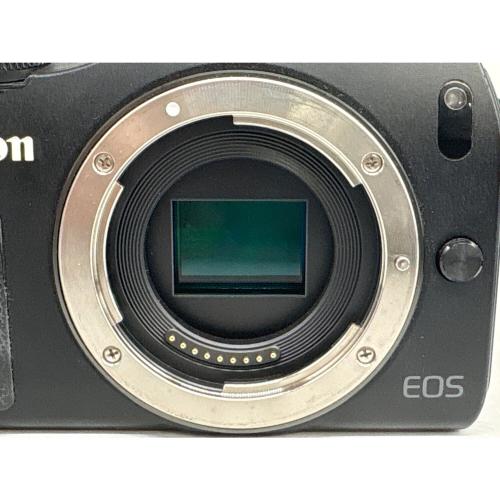 CANON (キヤノン) ミラーレス一眼カメラ EOS M ダブルレンズキット　マウントアダプタ付属