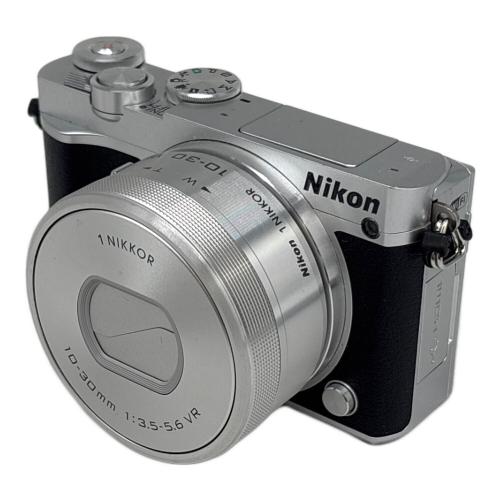 Nikon (ニコン) ミラーレス一眼カメラ 1 J5