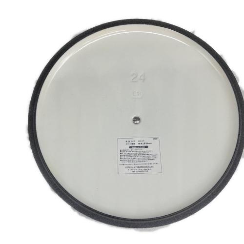 LE CREUSET (ルクルーゼ) 両手鍋 24cm ホワイト