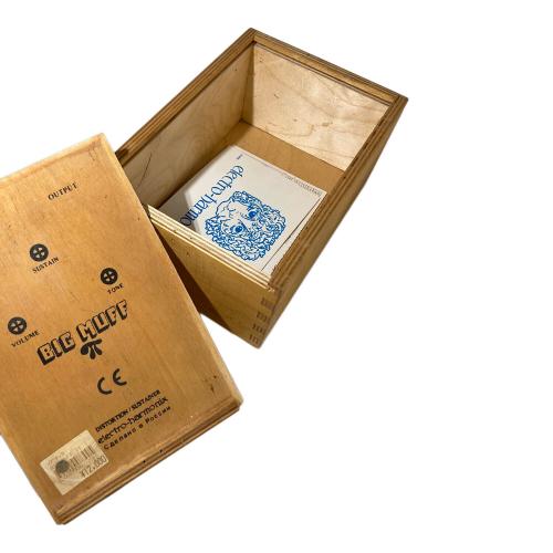 Electro Harmonix (エレクトロ・ハーモニックス) ディストーション Made in RUSSIA 木箱付 BIG MUFF