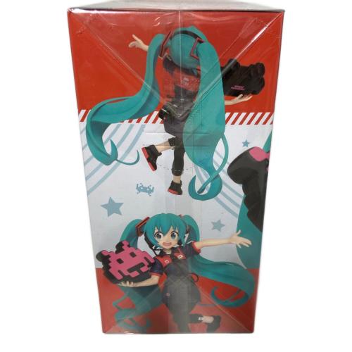 フィギュア　初音ﾐｸ ﾀｲﾄｰ制服ﾌｨｷﾞｭｱ
