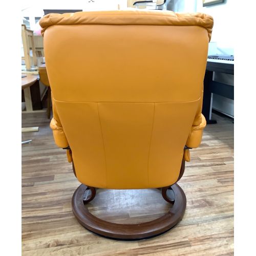 Ekornes (エコーネス) ストレスレスチェアー オレンジ オットマン付き