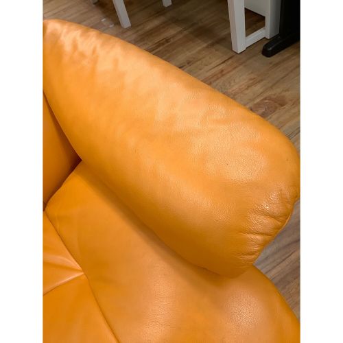 Ekornes (エコーネス) ストレスレスチェアー オレンジ オットマン付き