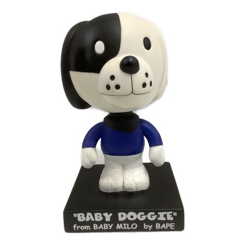 A BATHING APE (アベイシングエイプ) ボブルヘッドフィギュア BABY DOGGIE