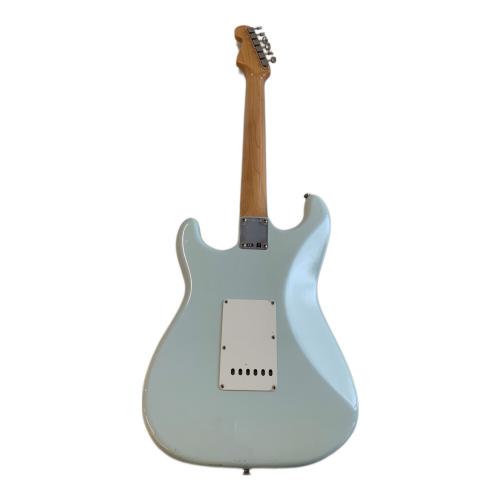 FENDER (フェンダー)  New American Vintage Stratocaster