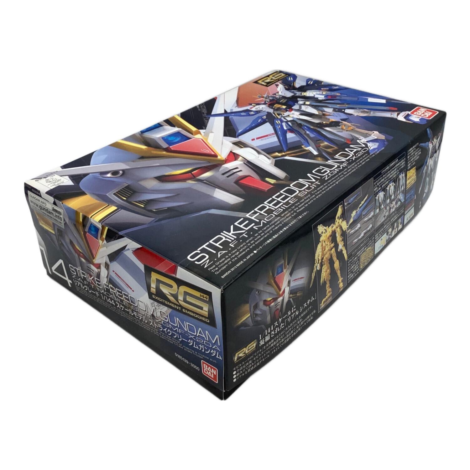 BANDAI (バンダイ) ガンプラ RG 1/144 ZGMF-X20A ストライクフリーダム
