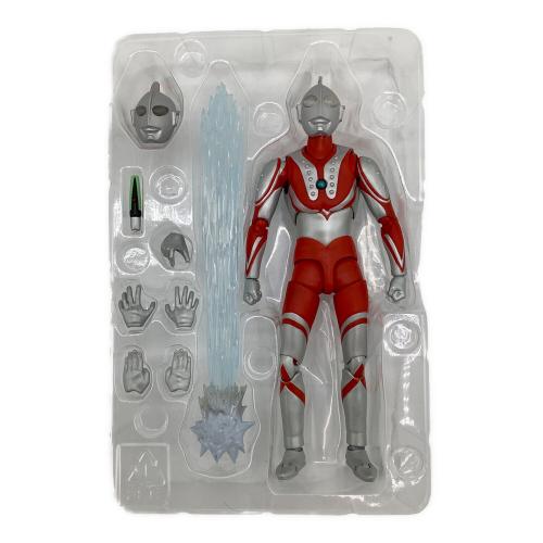 BANDAI (バンダイ) ウルトラマン S.H.Figuarts ゾフィー