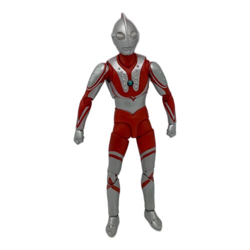BANDAI (バンダイ) ウルトラマン S.H.Figuarts ゾフィー