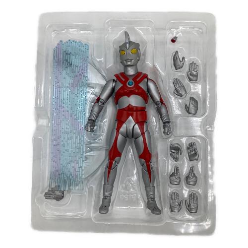 BANDAI (バンダイ) ウルトラマン S.H.Figuarts ウルトラマンエース