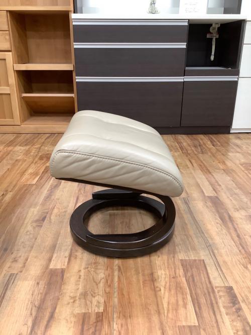 Himolla (ヒモラ) ゼロストレスチェア ベージュ 309 オットマン付