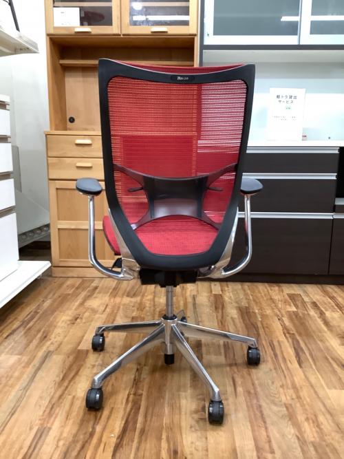 オカムラ オフィスチェア Baron