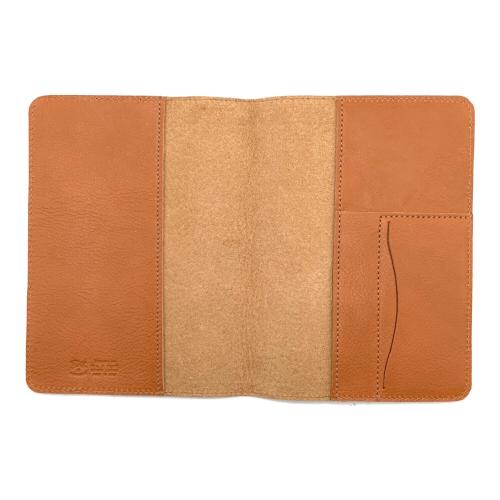 IL BISONTE (イル ビゾンテ) ブックカバー キャメル