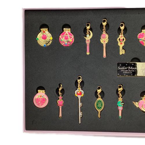 BANDAI (バンダイ) ピンズ&チャーム  セーラームーン