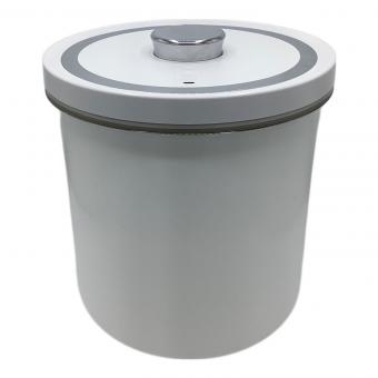 OoBLE (オーブル) 真空保存容器 ホワイト