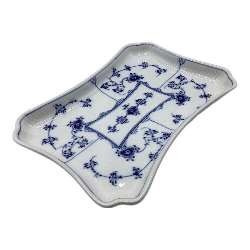 ROYAL COPENHAGEN (ロイヤル・コペンハーゲン) スクエアプレート ブルーフルーテッド・プレイン