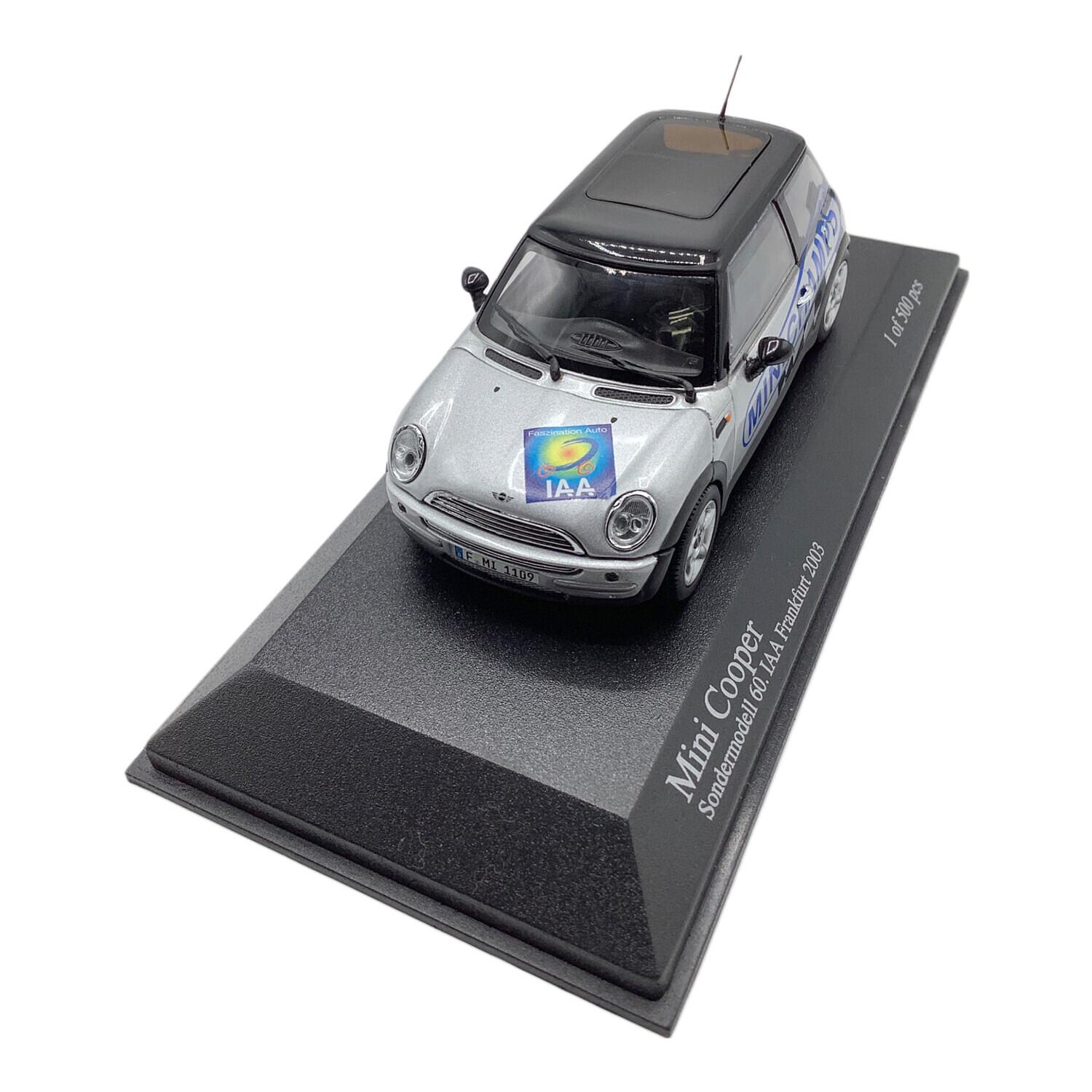 ミニチャンプス　1/18　ミニクーパー k08746r.jpg