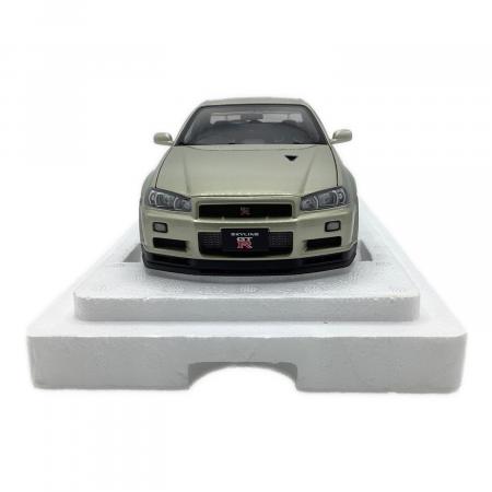 未使用　1/18　オートアート　スカイライン　GT-R R34 V-SPEC Ⅱ AUTOart 1/18 日産 スカイライン GT-R （R34） Vスペック II （ホワイ