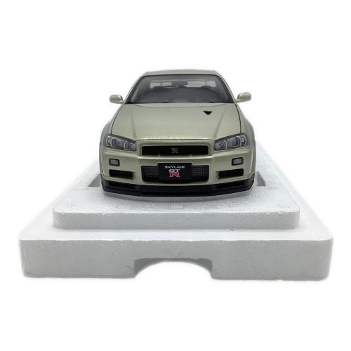 AUTOart (オートアート) モデルカー 1/18 日産 スカイライン GT-R R34