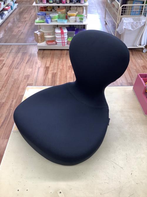 &MEDICAL (アンドメディカル) 骨盤矯正座椅子 BOLLARD CHAIR