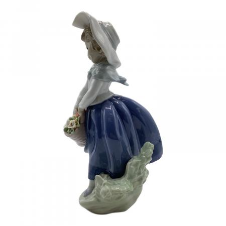 LLADROリヤドロ【五月の花 】フィギュリン LLADRO (リヤドロ) フィギュリン きれいな花ばかり｜トレファクONLINE