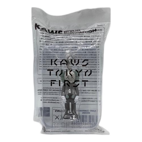KAWS 東京ファースト  コンパニオンキーチャーム