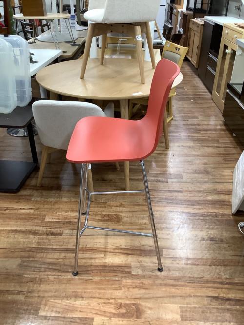 Vitra (ヴィトラ) カウンターチェアー レッド 44021100