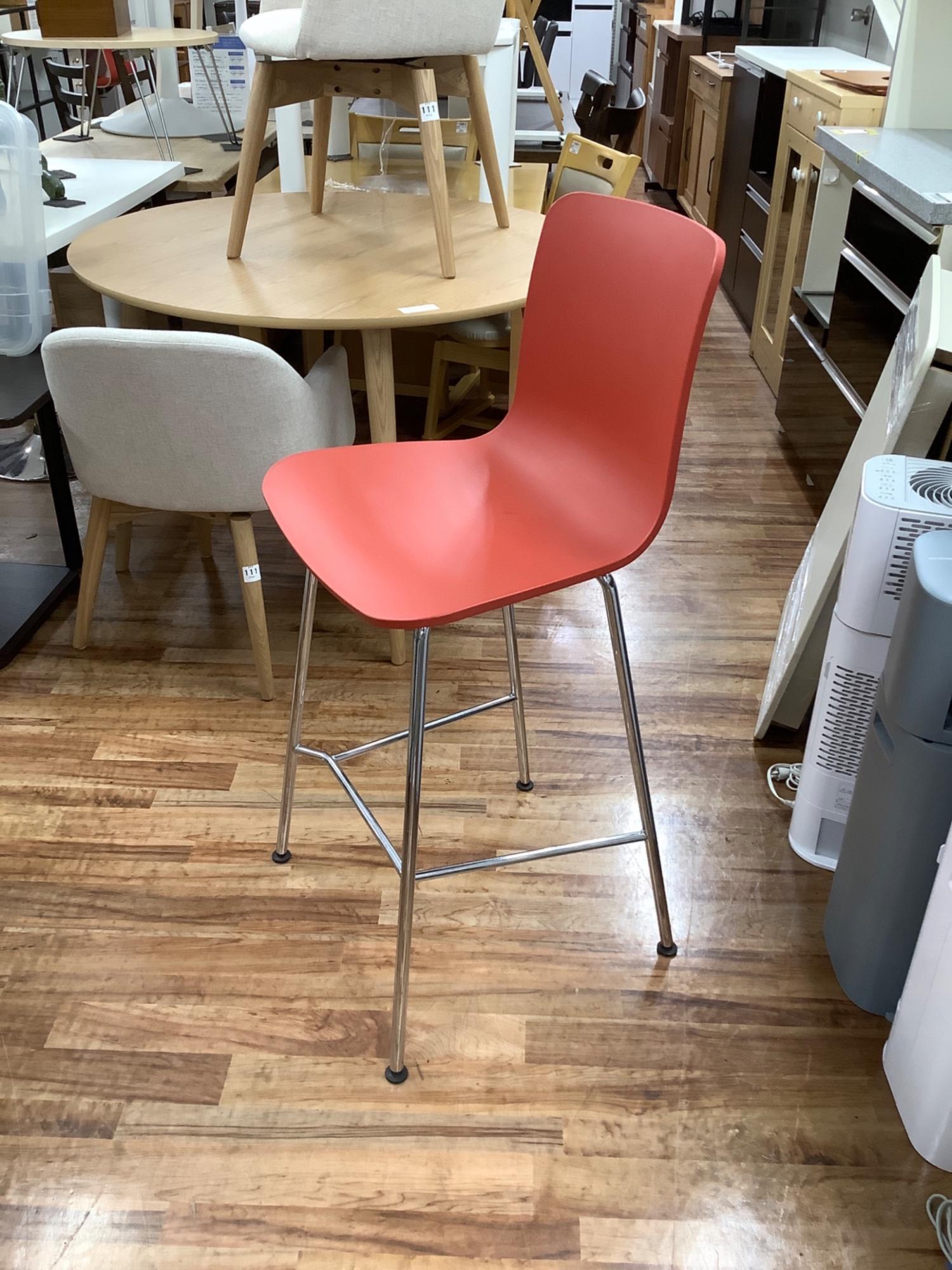Vitra (ヴィトラ) カウンターチェアー レッド 44021100｜トレファクONLINE