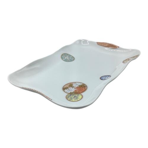 深川製磁 (フカガワセイジ) 角盛皿 寿赤絵