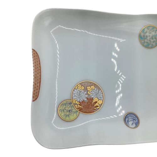 深川製磁 (フカガワセイジ) 角盛皿 寿赤絵