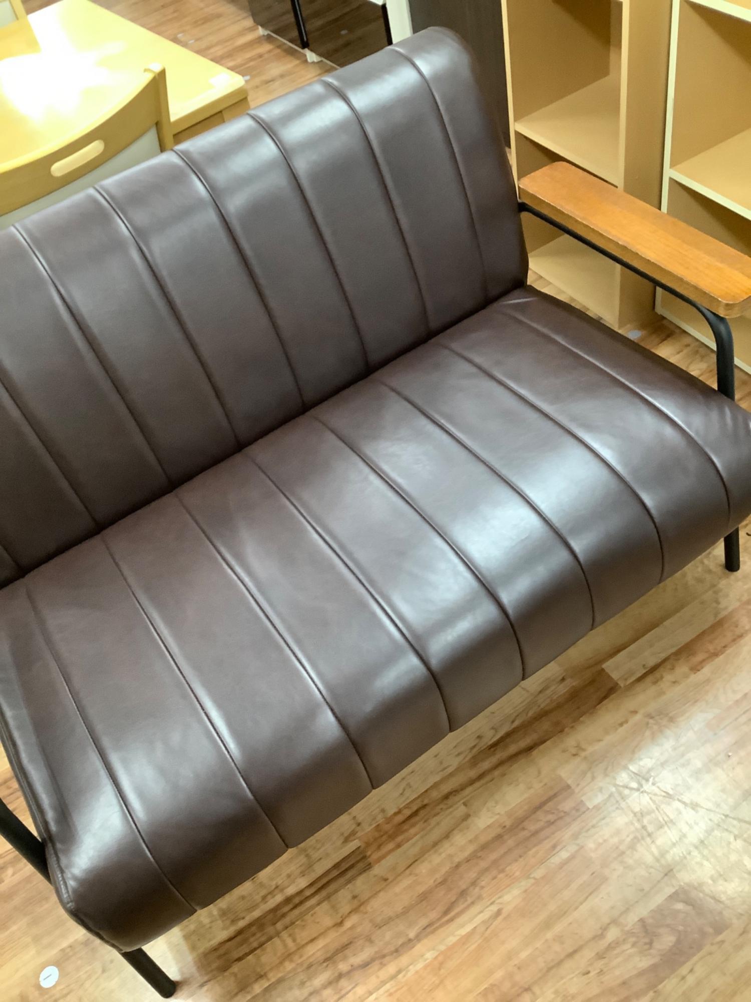 美品ダークブラウン 2人掛けソファ/4月18日終了早い者勝！/引取可 美品ダークブラウン 2人掛けソファ/4月18日終了早い者勝！/