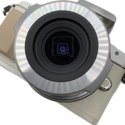 OLYMPUS (オリンパス) ミラーレス一眼 ダブルズームキット E-PL7 1720万画素