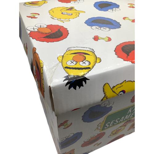 UNIQLO (ユニクロ) キャラクターグッズ KAWS SESAME STREET トイ