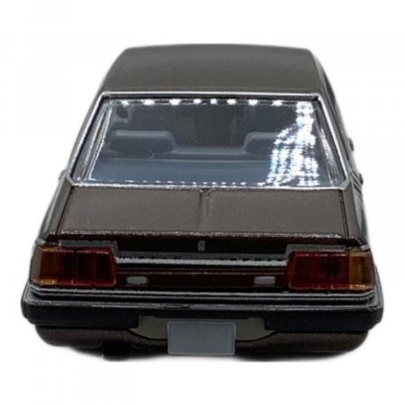 TOMY (トミー) 1/64 LV-N45a ニッサン セドリック 4ドア ハードトップ