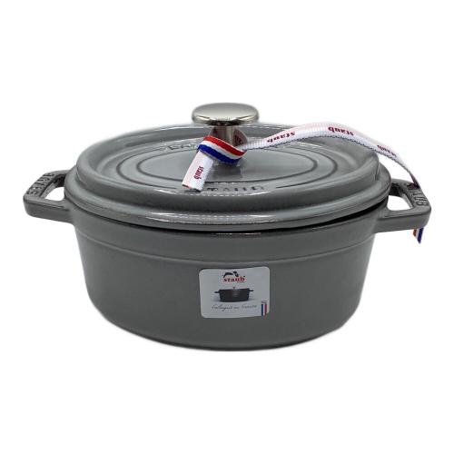 Staub (ストウブ) ココットオーバル ブラック 1L