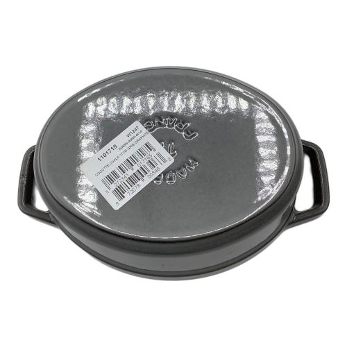 Staub (ストウブ) ココットオーバル ブラック 1L