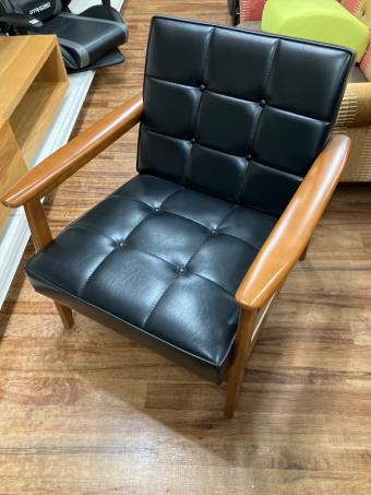 カリモク60 (カリモクロクマル) Ｋチェア ブラック 1人掛け