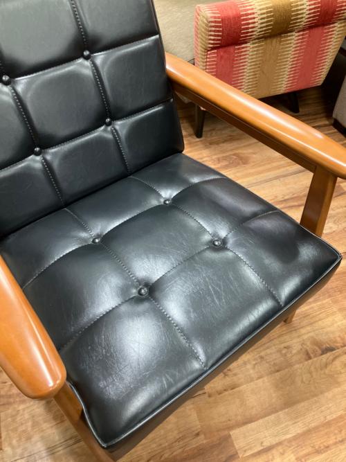 カリモク60 (カリモクロクマル) Ｋチェア ブラック 1人掛け