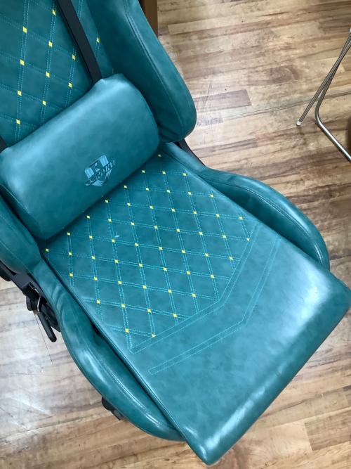 RAKU (ラク) ゲーミングチェア グリーン